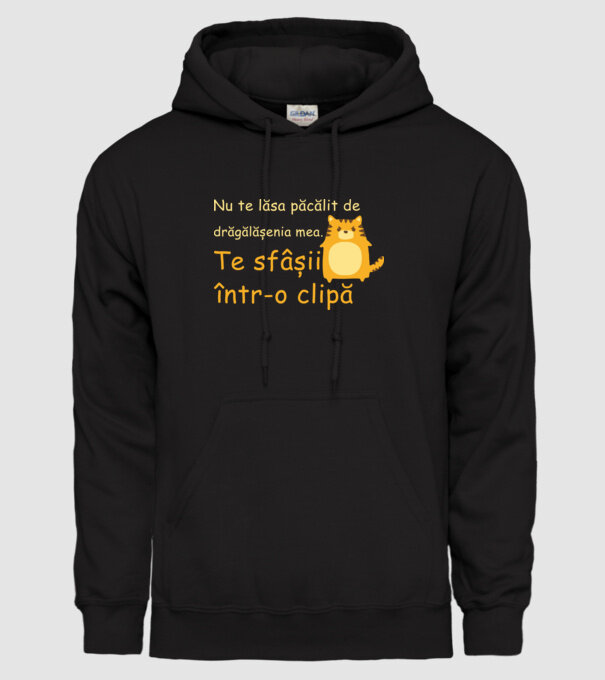 nu te lăsa păcălit de drăgălășenia mea. te sfâșii într-o clipă model negru pe tricou