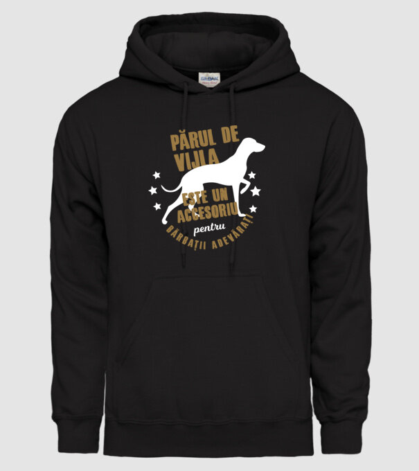 părul de vijla este un accesoriu pentru bărbații adevărați model negru pe tricou
