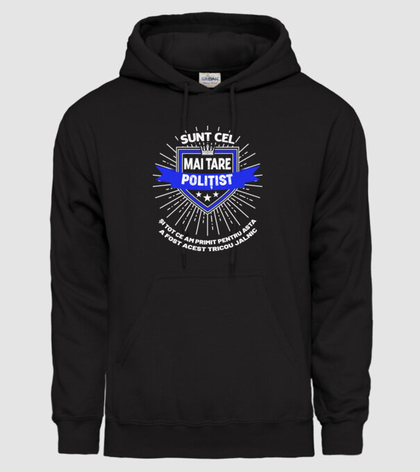 Sunt cel mai tare polițist și tot ce am primit pentru asta a fost acest tricou jalnic model negru pe tricou