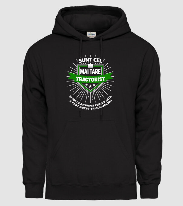 Sunt cel mai tare tractorist și tot ce am primit pentru asta a fost acest tricou jalnic model negru pe tricou