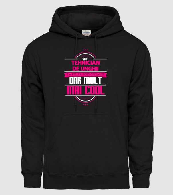Sunt tehnician de unghii, la fel ca toți ceilalți, dar mult mai cool model negru pe tricou