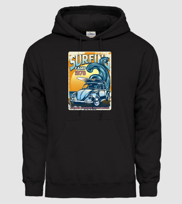 Surfer Camp model negru pe tricou