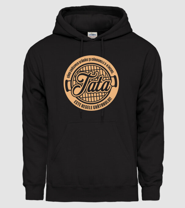 Când grăsimea sfârâie și cărbunele s-a încins, tata este regele grătarului! model negru pe tricou
