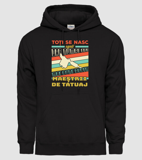 toți se nasc egali, dar numai cei mai buni devin maeștrii de tatuaj model negru pe tricou