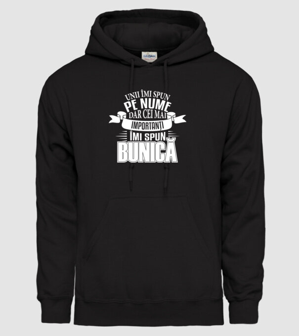 Unii îmi spun pe nume, dar cei mai importanți îmi spun bunică model negru pe tricou