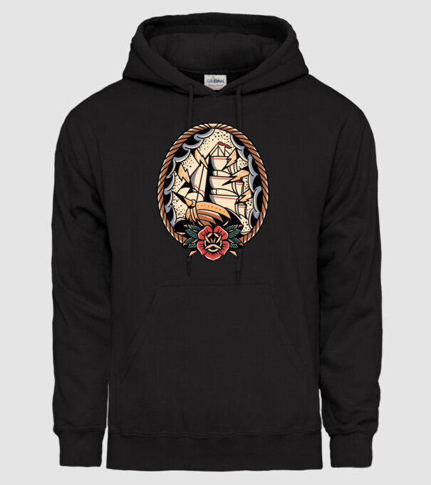 Vapoare model negru pe tricou