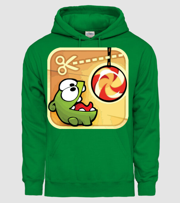 model verde pe tricou