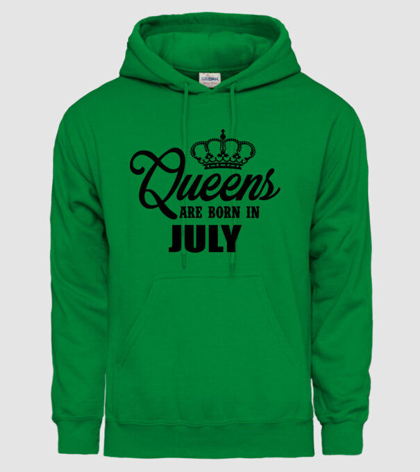 Queens are born in - July model verde pe tricou