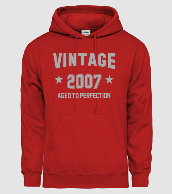 Vintage - 2007 model roșu pe tricou