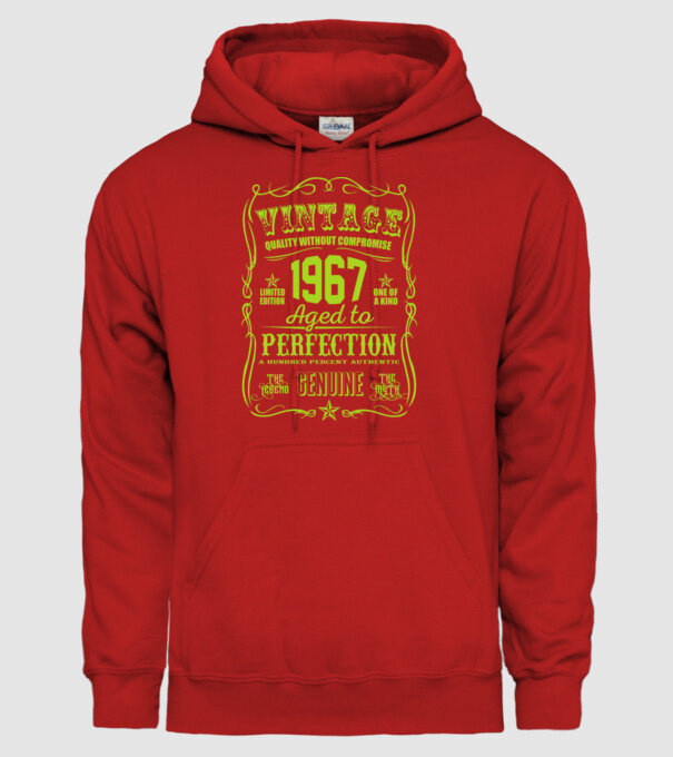 Vintage Perfection - 1967 model roșu pe tricou