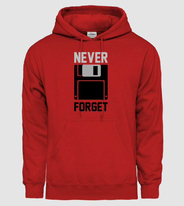 Never Forget model roșu pe tricou