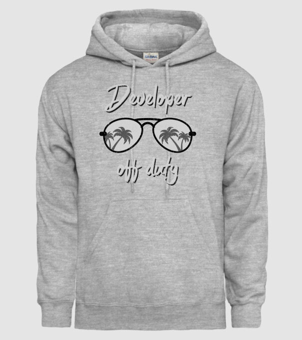 Developer off duty model gri pe tricou