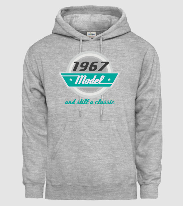 Model and still a classic - 1967 model gri pe tricou