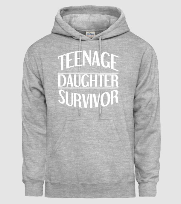 teenage daughter survivor model gri pe tricou
