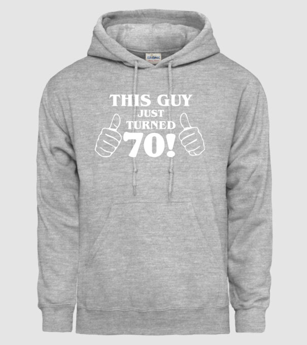 This guy just turned - 70 model gri pe tricou