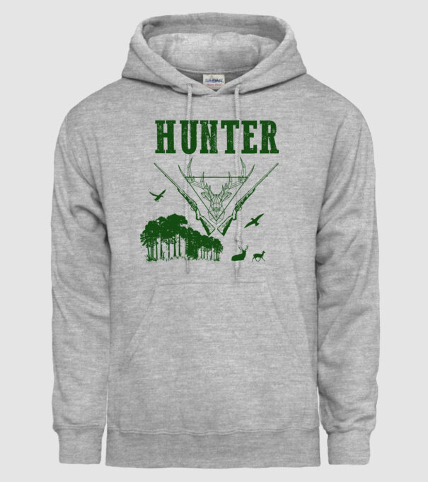 Vânător model gri pe tricou