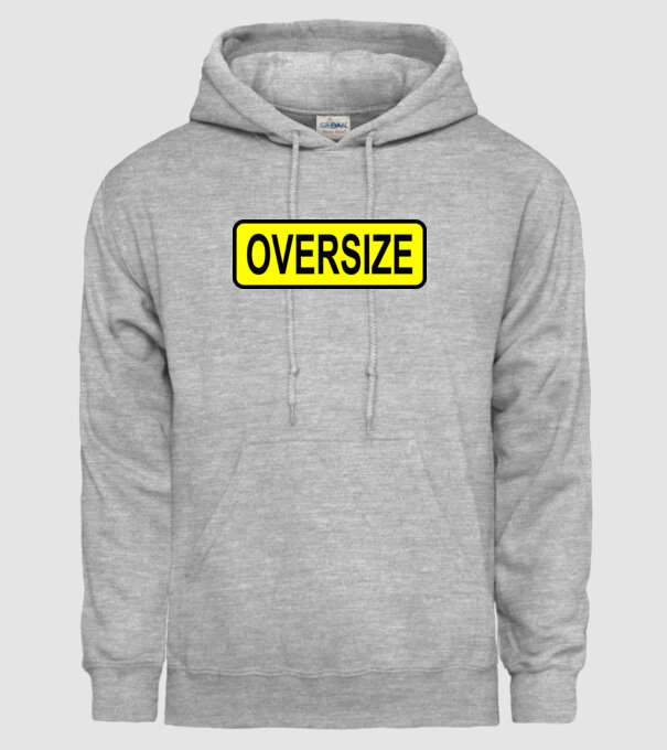 Oversize model gri pe tricou