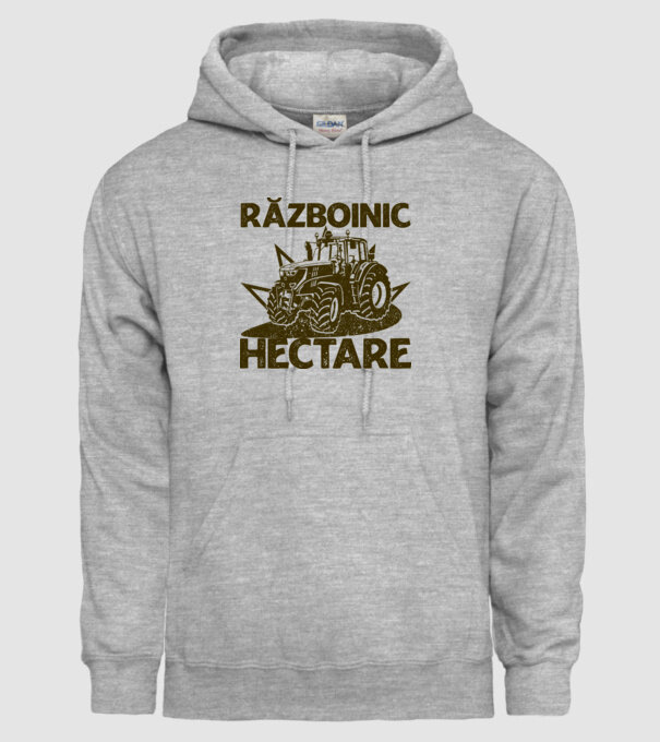 Războinic Hectare model gri pe tricou