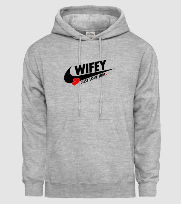 Wifey Just love him model gri pe tricou