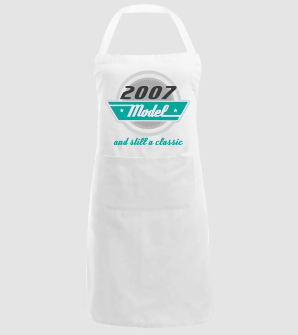 Model and still a classic - 2007 model alb pe tricou