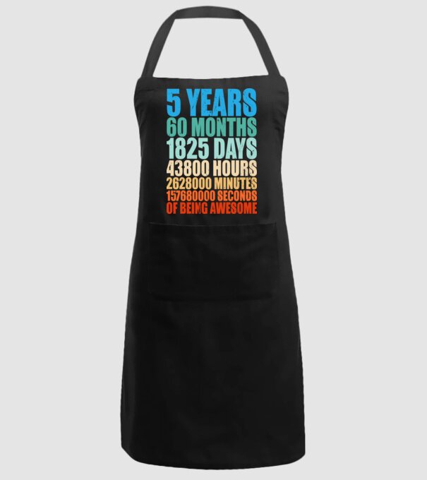 5 years of being awesome model negru pe tricou