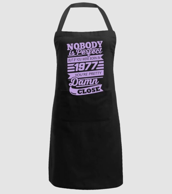 Nobody 1977 model negru pe tricou