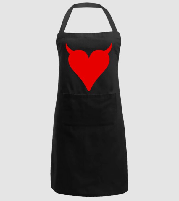 Inimă de diavol model negru pe tricou