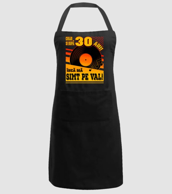 Încă mă simt pe val! 30 model negru pe tricou