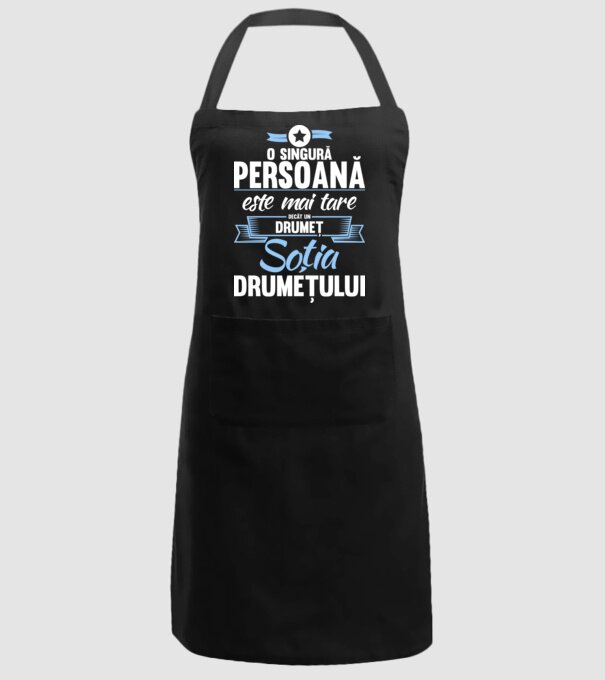 numai o persoană este mai tare decât un amator de drumeții, soția amatorului de drumeții model negru pe tricou