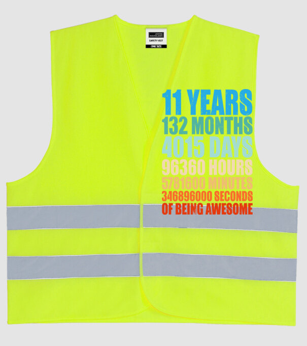 11 years of being awesome model galben neon pe tricou