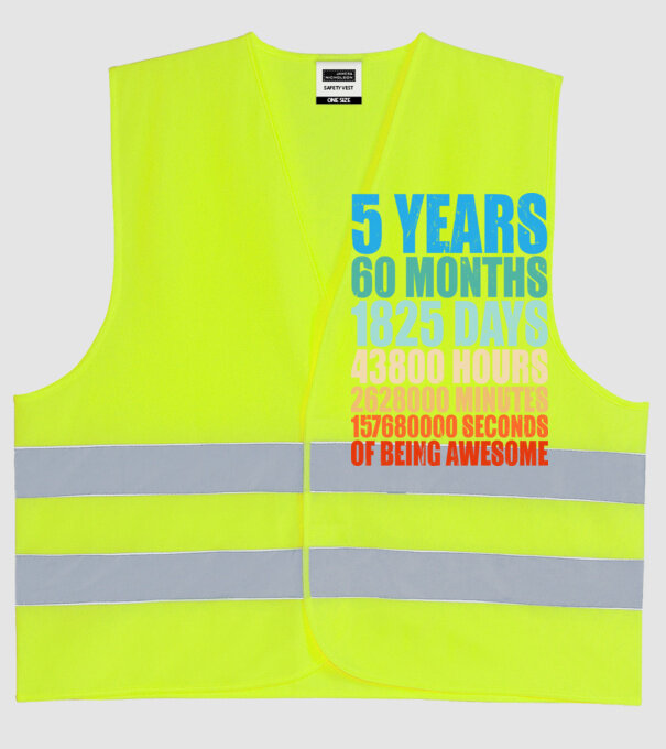 5 years of being awesome model galben neon pe tricou