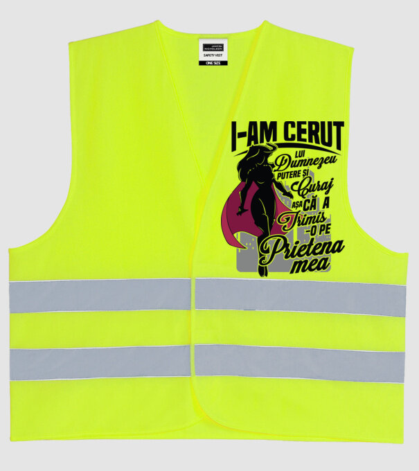 I-am cerut lui Dumnezeu putere și curaj - așa că a trimis-o pe prietena mea model galben neon pe tricou