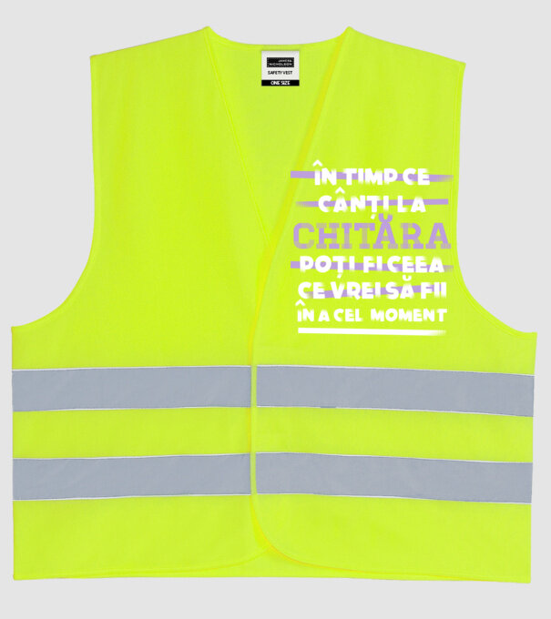 în timp ce cânți la chitară poți fi ceea ce vrei să fii - în acel moment model galben neon pe tricou