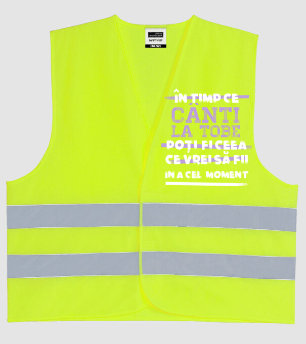 în timp ce cânți la tobe poți fi ceea ce vrei să fii - în acel moment model galben neon pe tricou