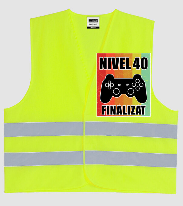 Nivel 40 finalizat model galben neon pe tricou