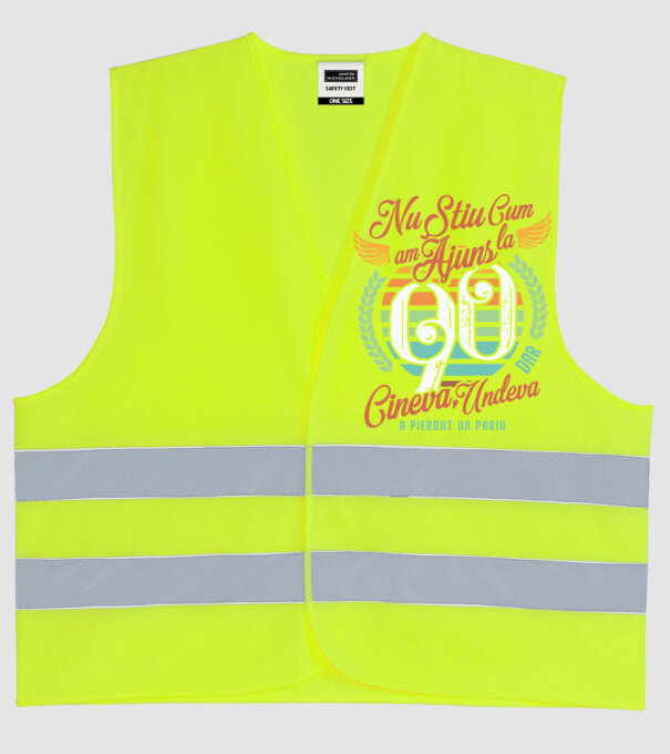 Nu știu cum am ajuns la 90, dar undeva, cineva a pierdut un pariu model galben neon pe tricou