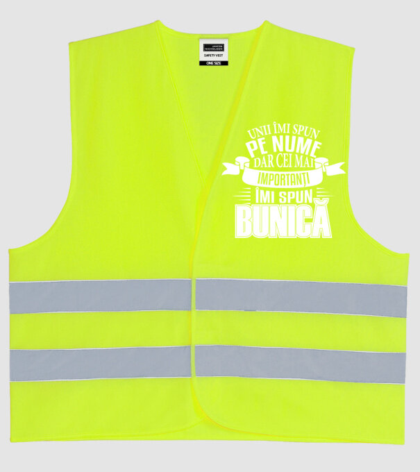 Unii îmi spun pe nume, dar cei mai importanți îmi spun bunică model galben neon pe tricou