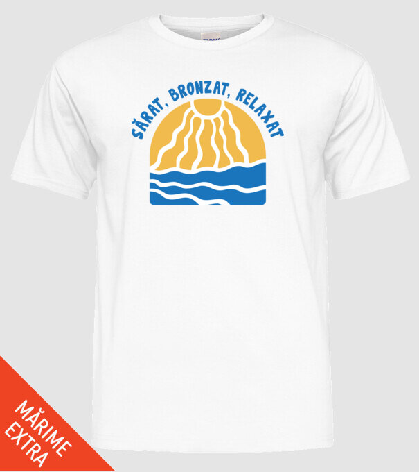 Sărat, bronzat, relaxat model alb pe tricou