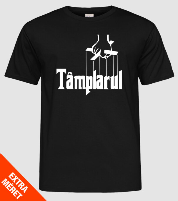 Tâmplarul model negru pe tricou