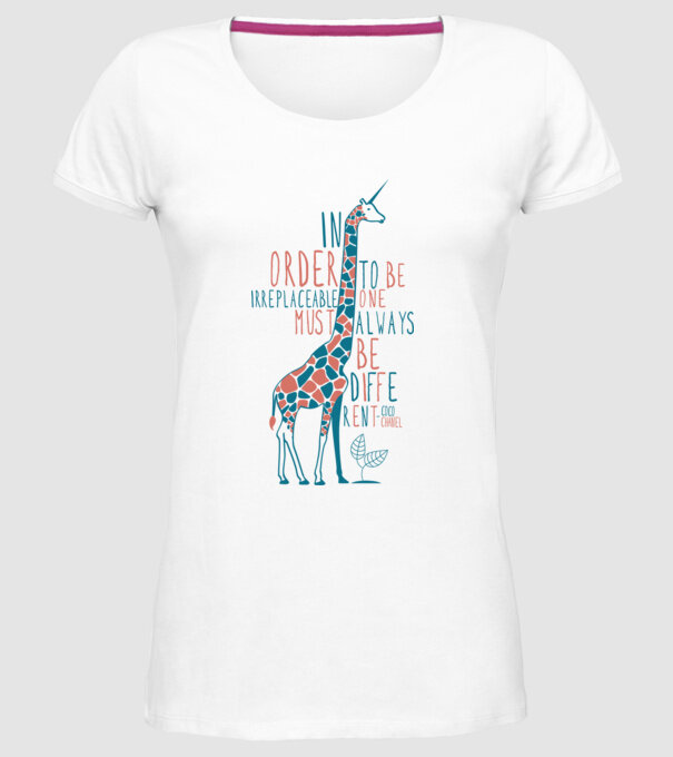 Giraffe model alb pe tricou