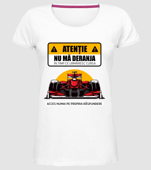 Atenție model alb pe tricou