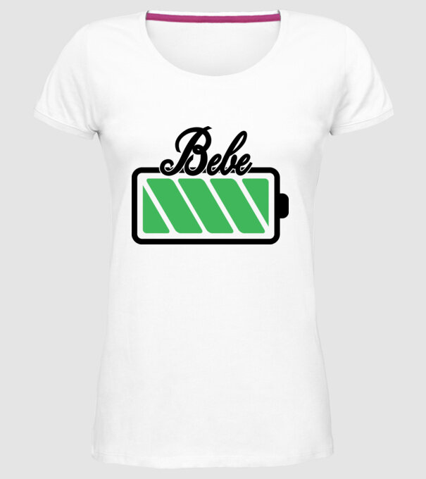 Bebe încărcat model alb pe tricou