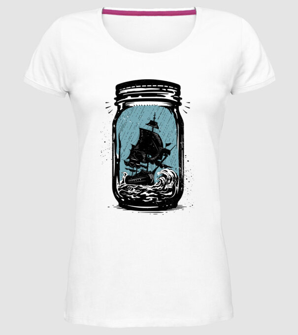 Trapped model alb pe tricou