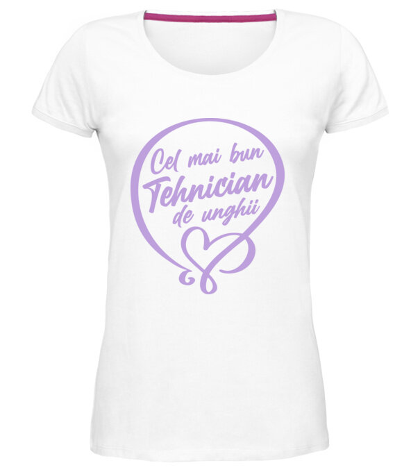  model  pe tricou