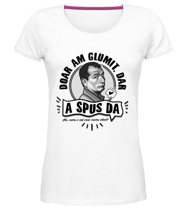  model  pe tricou