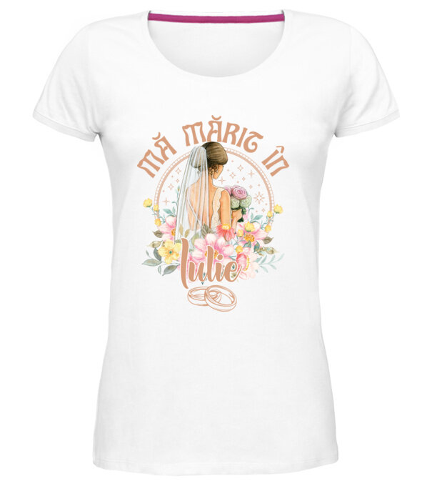  model  pe tricou