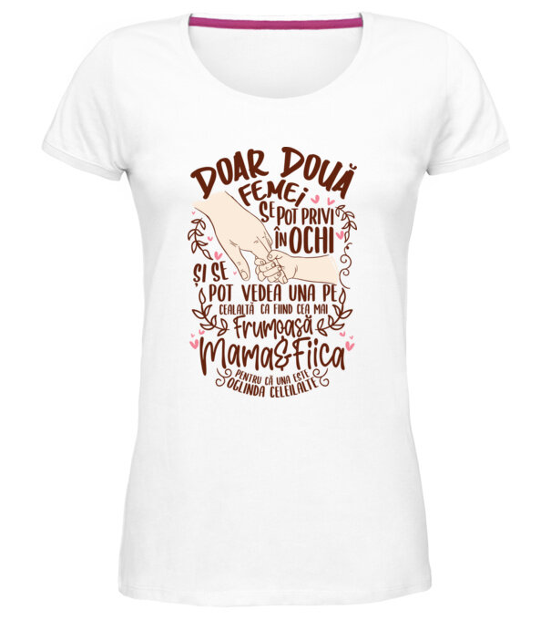  model  pe tricou