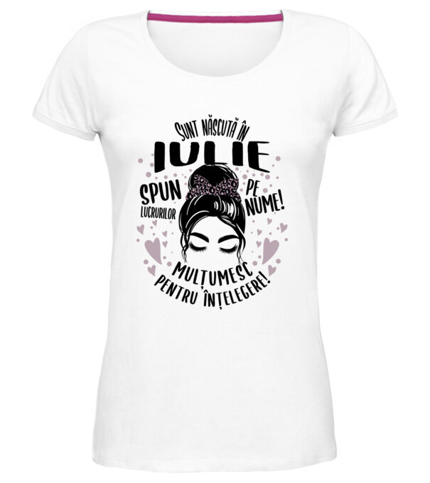  model  pe tricou