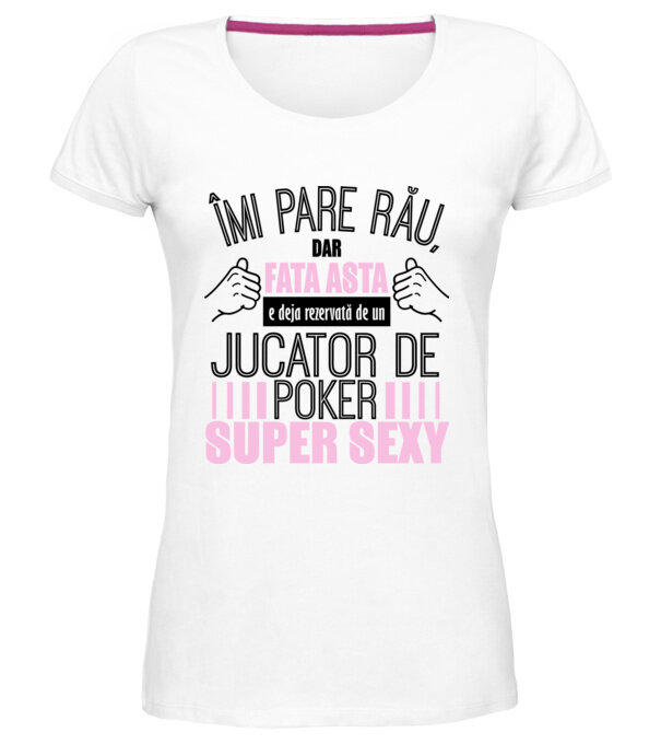  model  pe tricou