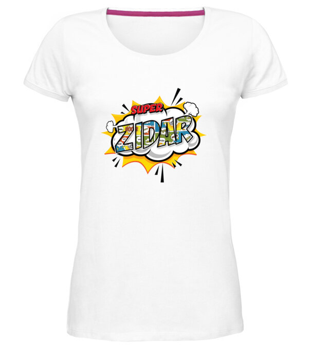  model  pe tricou